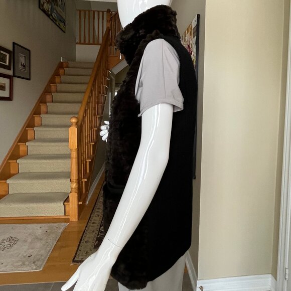 Johnston & Murphy Faux Fur and Wool Vest - Size S - Picture 6 of 17